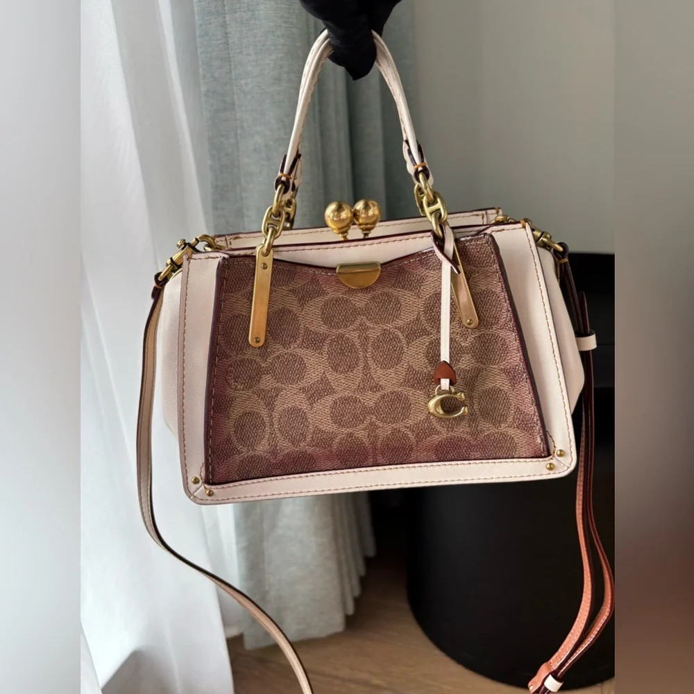 COACH Kisslock Dreamer 21 in Signature Canvas White